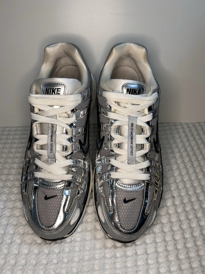 Nike P-6000 Blanco Metálico Plateado Plano Plata Negro Foto 1 de 4