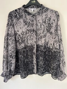 Next Petite Womens Top Size 12P Black Grey Animal Print Chiffon Summer Holiday - Picture 1 of 9