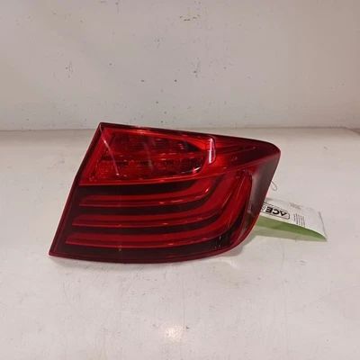 Lanterna traseira de passageiro BMW 528i quarto de painel montado se encaixa 14-16 4731666 - Imagem 1 de 4