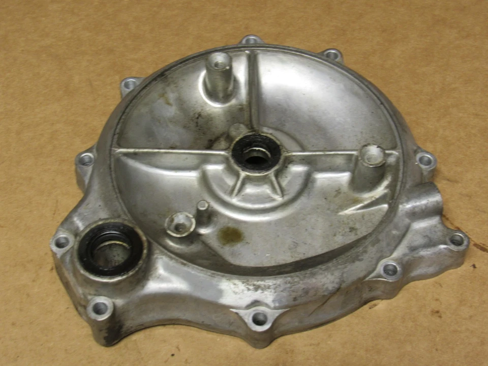 Cubierta de embrague del motor Honda 1976 CB750K Foto 1 de 4