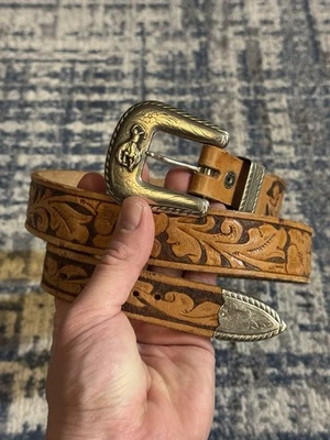 Cinturón Vaquero Rodeo Vintage Años 50 Talla 36 Cuero Marrón Repujado Hebilla Plateada Foto 1 de 4