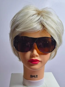 Toni Brattin Vivacious Short Cut Wig Platinum Blonde - Picture 1 of 15