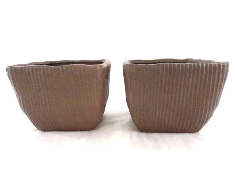 Töpfe 2 Übertöpfe dunkelbraun 11 cm Hoch Quadrat für Pflanzen Dekoration - Bild 1 von 4