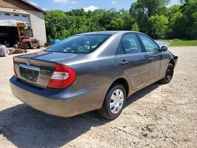 Toyota Camry LE 2002-2006 suspensión trasera derecha nudillo (4 cilindros)(tambor)(LE) Foto 1 de 2