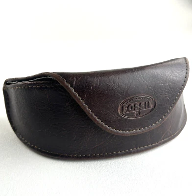 Estuche para gafas de sol con cierre magnético forro suave marrón fósil Foto 1 de 4