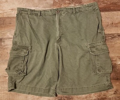 Pantalón corto cargo a cuadros verde Izod para hombre - talla 42 Foto 1 de 4