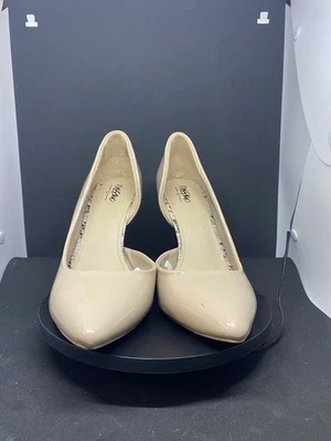 Mossimo Supply Co. Classic Beige Patent Heels EUC Size 10 4 Inches - Image 1 of 4