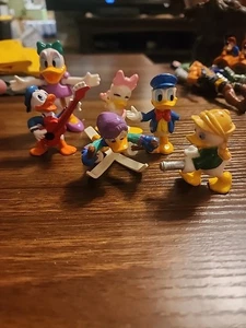 Lote de 7 juguetes Disney - Imagen 1 de 13