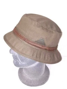 BUCKET HAT CON CINTURINO - Picture 1 of 3