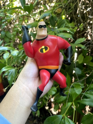 Disney Pixar Mr. Incredible Collectable Posable 7" Figurine Toys Kids Figure Cover