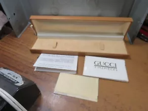 gucci watch box - Picture 1 of 3