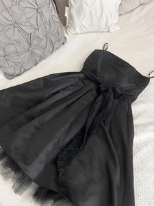 Abito da festa Alyn Paige NY vestito nero taglia 5/6 vita impero cerniera posteriore usato in ottime condizioni - Foto 1 di 8