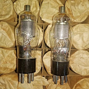 pair 10J12S / 10Zh12S Pentode TUBE SVETLANA NOS eq. Valves WE310A Same Date OTK - Picture 1 of 5