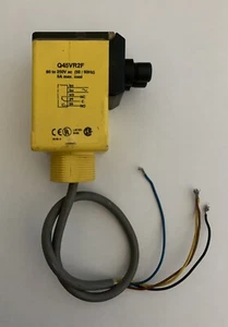 BANNER Q45VR2F FIBER OPTIC PHOTOELECTRIC SENSOR AMPLIFIER - Picture 1 of 3