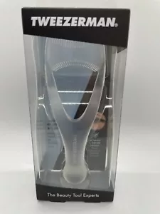 Nuevo en caja protector y peine Tweezerman - Imagen 1 de 2