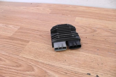 Yamaha FX NYTRO MTX 2008 regulador de voltaje Foto 1 de 4