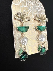 Noir Linear Gino Ohrhänger / grüner Stein / leicht - Bild 1 von 3