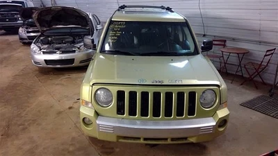  PATRIOT   2010 Driver Rear Interior Door Panel 532459 Foto 1 de 4