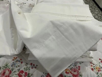 Matouk India New 3pc Queen Duvet Set 350TC Percale White Pillowcases ENVELOPE - Image 1 of 3