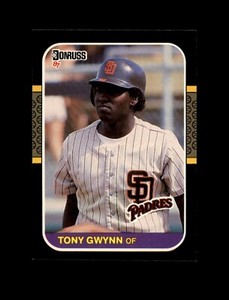 1987 Donruss Baseball #64 Tony Gwynn (San Diego Padres) MINT