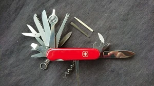 Wenger Champ red scales with box, swiss army knife - Picture 1 of 12