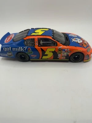 2004 Terry Labonte #5 Kelloggs Got Milk Team Caliber Preferred Series 1/24 - Image 1 of 4