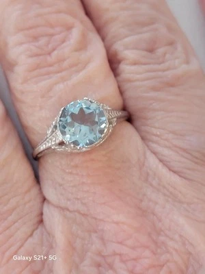  Estate Platinum And Blue Topaz Ring - Image 1 of 4
