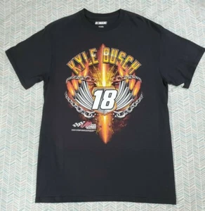 2015 Kyle Busch Nascar Black Tshirt Medium NWOT - Imagen 1 de 6
