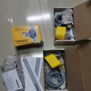TURCK 100% brand new and original genuine flow switch FCS-GL1/2A4P-VRX/230VAC - Imagen 1 de 1