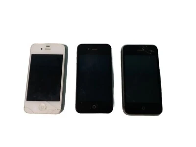 Lot Of 3 Vintage Apple iPhones A1387,A1303 Used-repairs Or Parts "All Turn On" - Image 1 of 4