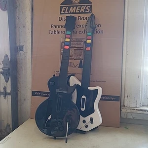 Guitar Hero Wireless White Guitar Red Octane PS2  UNTESTED & Generic Wii Parts - Picture 1 of 7