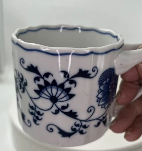 Vintage Blue Danube Japan Blue Onion Porcelain Mug Blue & White Floral - Picture 1 of 7