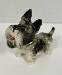 Vintage Porcelain Scottish Terrier Dog Miniature Figurine made in Japan. - Picture 1 of 8
