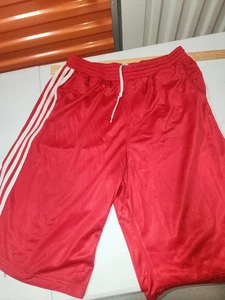 Pantaloncini Adidas vintage uomo rossi con righe bianche XLarge Firebird originali - Foto 1 di 5