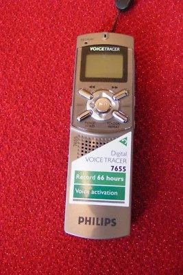 Philips Voice Tracer 7655 Digital Voice Recorder 64MB Memory  - Image 1 of 4