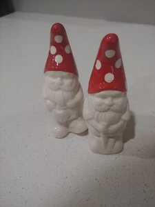 Ceramic Mushroom Gnomes Salt and Pepper Shakers cottagecore decor - Picture 1 of 7