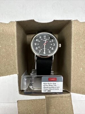  Reloj Timex Weekender Correa Nylon Negro Tiempo Militar 30 Metros de Profundidad Foto 1 de 4