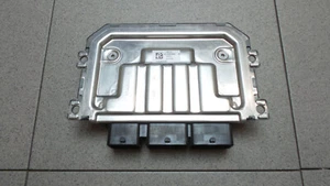 Renault Clio IV Sandero II Logan Engine Control Unit 1.2 16V 237108979R 26.176Km - Picture 1 of 6