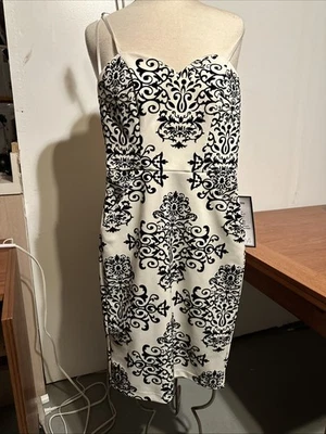 Nuevo con etiquetas Vestido de B.Darlin Junior Mujeres 5/6 Negro Blanco Bolsillos en la Cadera Funda sin Tirantes Foto 1 de 4