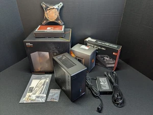Asrock Deskmini X600 AMD 8600G, 32GB DDR5, 2TB (2x 512G NVME, 2x 512G SSD) WIFI - Bild 1 von 10