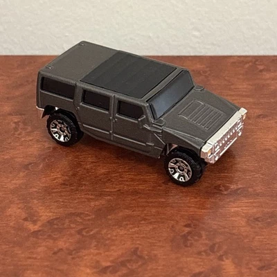 Matchbox Hummer H2 2005 SUV Concept gris metalizado suelto Foto 1 de 2