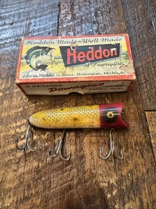 Señuelo de madera HEDDON Lucky 13 de colección - 3,75" 3 anzuelos de pesca triples - Dowagiac en caja - Imagen 1 de 6
