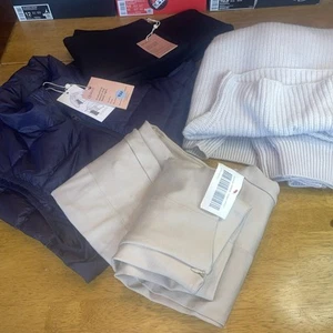 QUINCE size Medium BUNDLE 4-pieces💲2️⃣0️⃣0️⃣➕ VALUE❗️ BRAND NEW - Picture 1 of 7