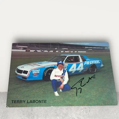 Terry Labonte 1984 PIEDMONT CHEVY MONTE CARLO #44 6x9 firmado postal hof foto Foto 1 de 2