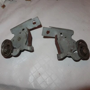 1950 1951 1952 1953 CADILLAC WINDSHIELD WIPER TRANSMISSION LINKAGE WHEELS L + R - Foto 1 di 2