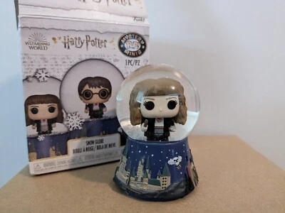 Funko Hermione Granger con Varita Globo de Nieve - Misterio Minis Harry Potter 1/72 Foto 1 de 4