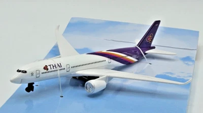 Modelo de juguete tailandés Airbus A350 Daron escala 1/400 Herpa RT0235 Foto 1 de 4