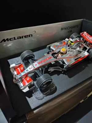Minichamps 1:18 F1 McLaren Mercedes MP-4-22 L. Hamilton Showcar 2007 530 071802 - Immagine 1 di 3