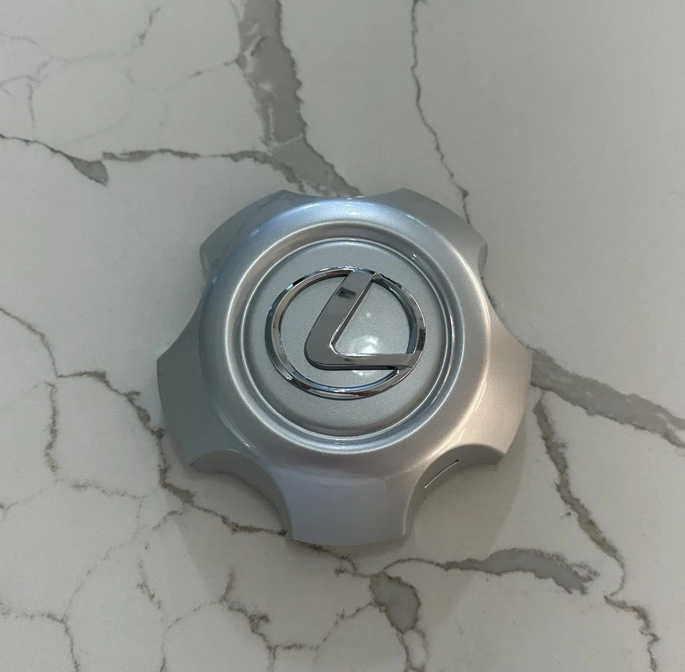 2003-2005 Lexus LX470 Tapacubos Tapacubos Rueda Tapa Plateada Cromada Usada Foto 1 de 4