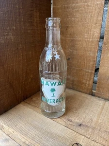 Vintage HAWAII BEVERAGES Glass ACL Soda Bottle By Coca Cola Bottling of Hilo - Picture 1 of 4